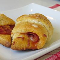 crescent roll pizza roll ups