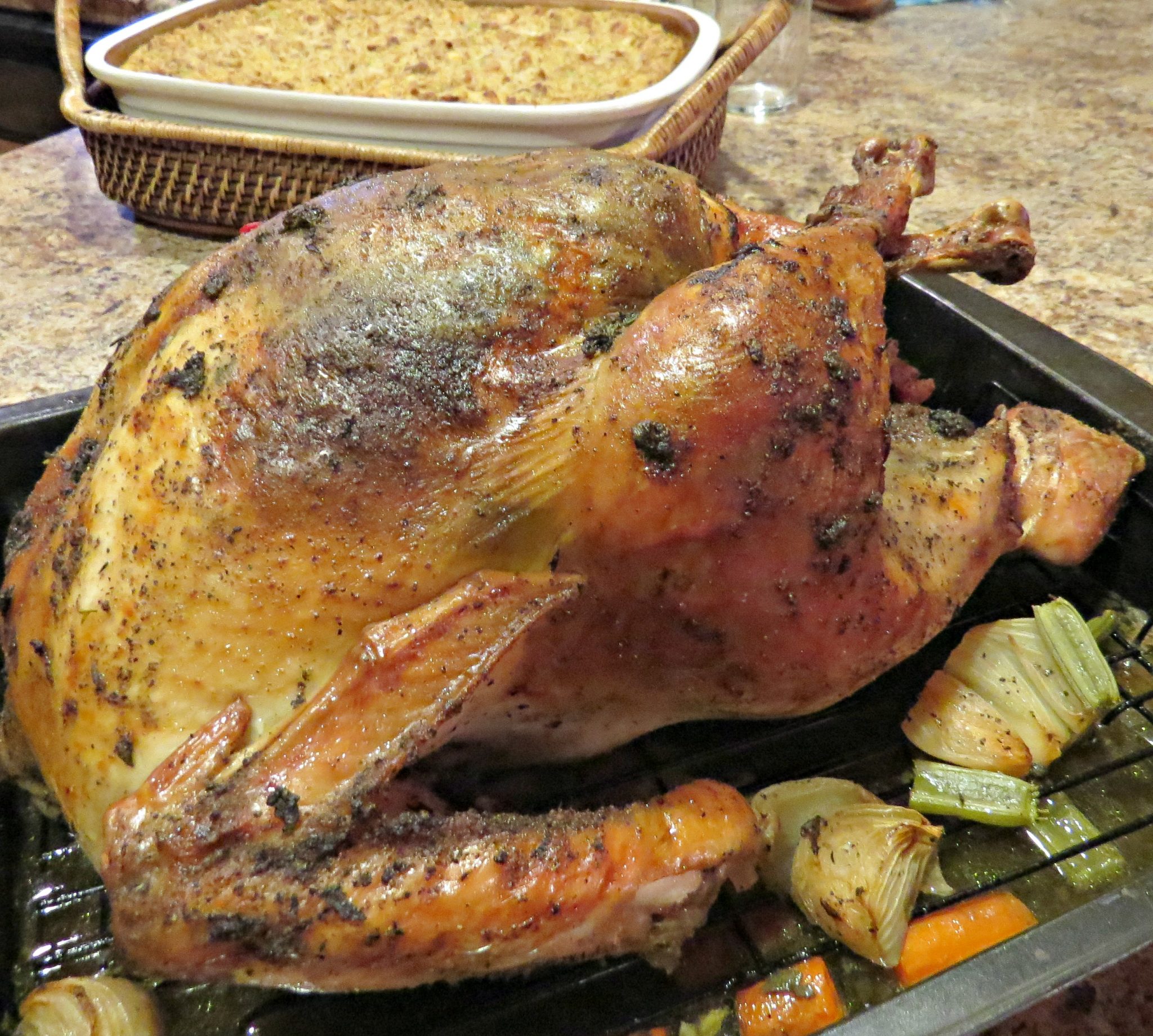 How To Bake A Turkey That's Moist and Delicious - Written Reality