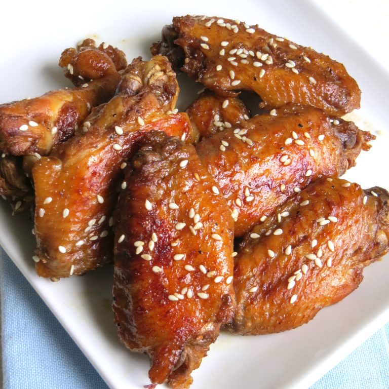 Slow Cooker Chicken Wings - Written Reality