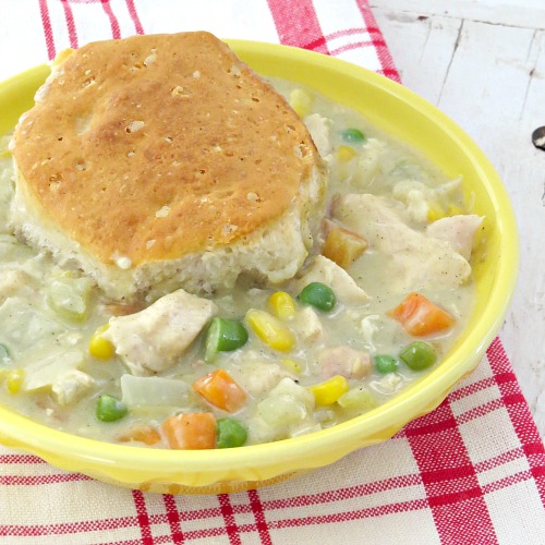 easy biscuit chicken pot pie